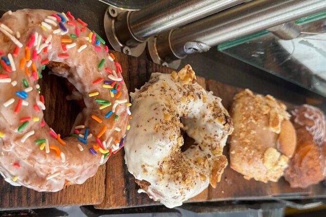 Sweet and Savory Scandalous White House walking Food Tour - What Travelers Say