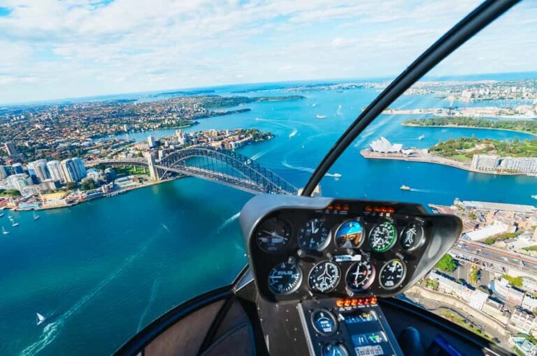 Sydney: 20-Minute Shared Helicopter Ride over Sydney Harbour - The Highlights of the Experience