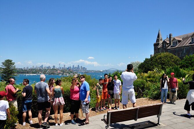 Sydney Sightseeing Bus Tour with Local Guide - The Guide and the Experience
