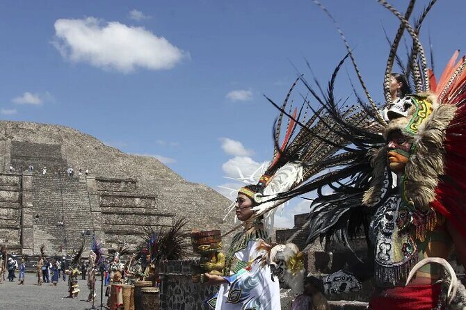 Teotihuacán Pyramids and Basilica shared tour from CDMX - Authentic Traveler Insights