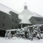 The Hood-Columbia Loop: Timberline, Orchards, and Waterfalls - Charming Orchards and Local Flavors