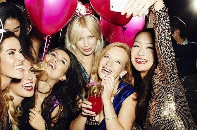 The Last Fling Before The Ring Bachelorette Sip Tour - Who Is This Tour Best Suited For?