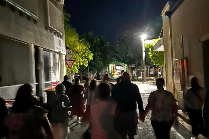 Time Safaris Ghost, Murder and Jack the Ripper Walk Rockhampton - Night vs. Day Tour: What’s the Difference?