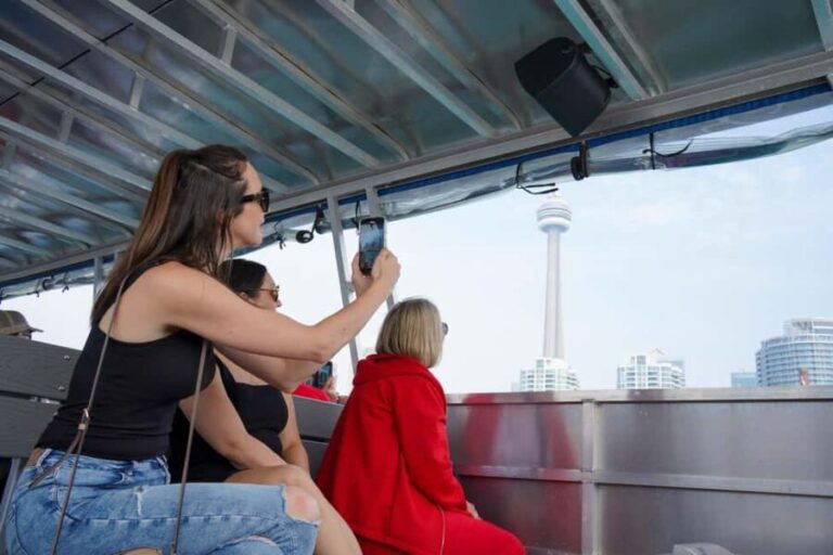 Toronto Downtown Walking Tour With Tower and Harbour Cruise - A Closer Look at the Tour Itinerary and Experience