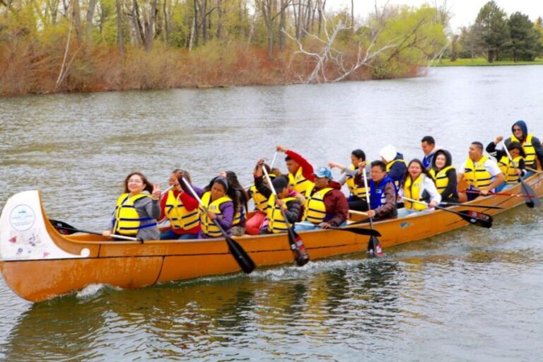 Toronto: Fall Colours Canoe Tour of the Toronto Islands - Who Should Consider This Tour?