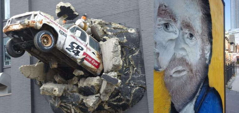 Toronto: Highlights Drive and Walking Tour - The Experience of a Guided Tour