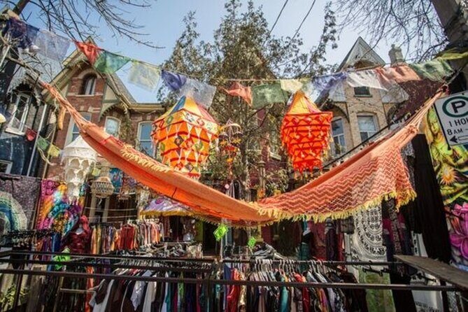 Toronto Must-See Attractions Walking Tour With A Guide - Who Is This Tour Best For?