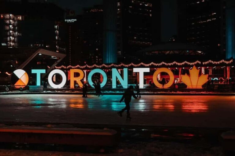Toronto: Night City Sightseeing Tour - The Value of the Tour