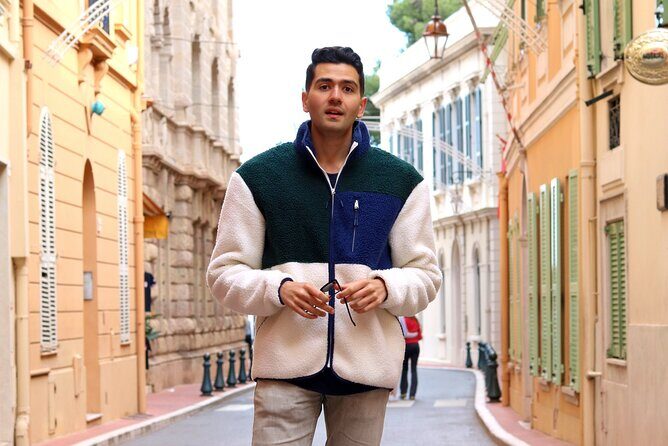 Toronto Private Social Media Photoshoot Experience - Who Will Love This Tour?