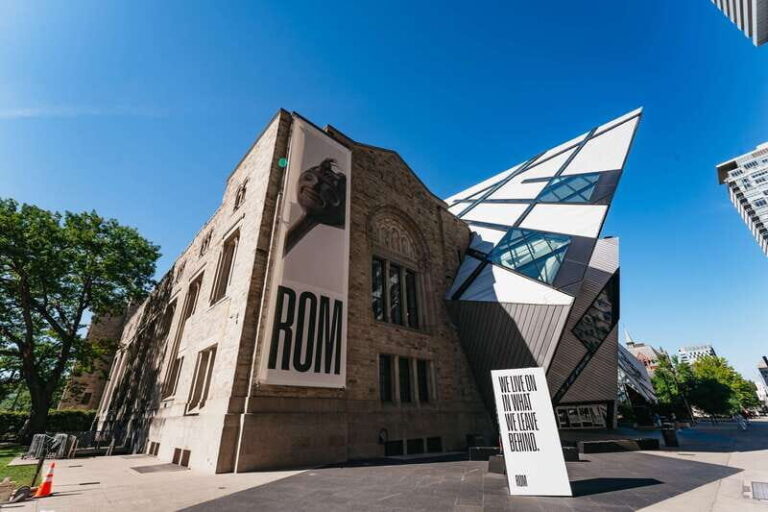 Toronto: Royal Ontario Museum Admission Ticket - Highlights and Must-See Treasures