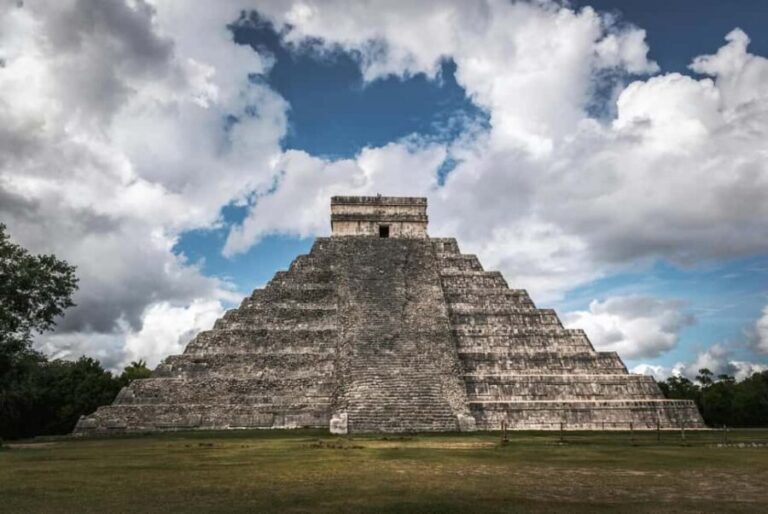 Tour to Chichén Itzá with Lunch and Transportation from Playa, Tulum, and Cancún - What to Expect Day-By-Day