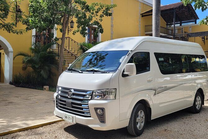 Traslado privado Mérida a Chichen Itzá y dejada en Riviera Maya - How About the Price?