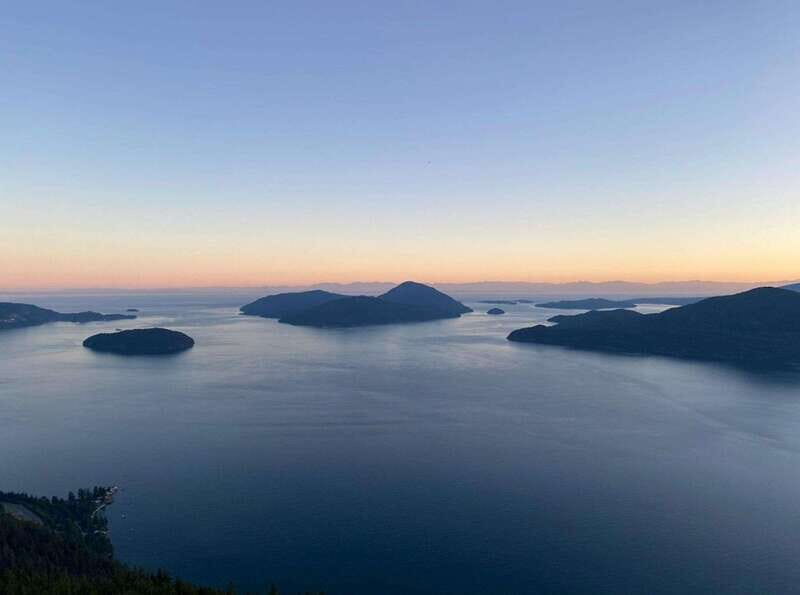 Tunnel Bluffs Hiking Day Trip- Vancouver - Who Will Love This Tour?