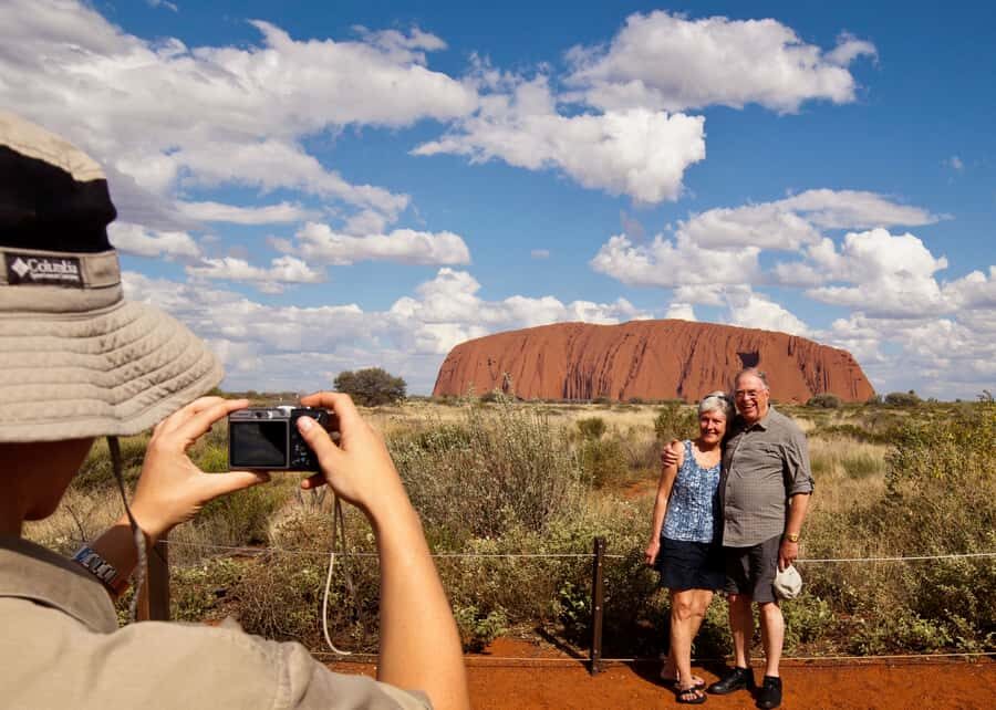 Uluru: Small Group Guided Tour with Sunset Refreshments - The Experience from a Traveler’s Perspective