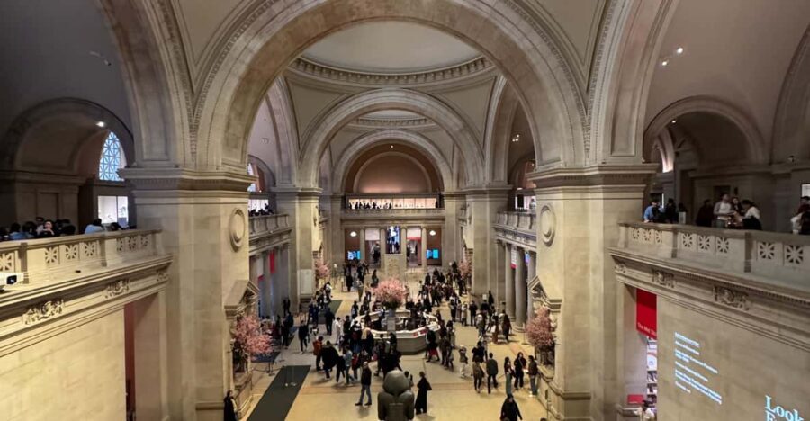 Upper East Side NYC Architecture Walking Tour - How the Tour is Delivered