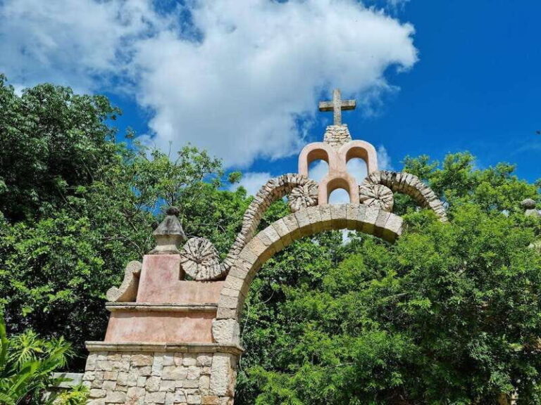 Uxmal: Mayan Archeological Tour, Hacienda visit & Cave Swim - The Hacienda Mucuyche: Stepping Back in Time