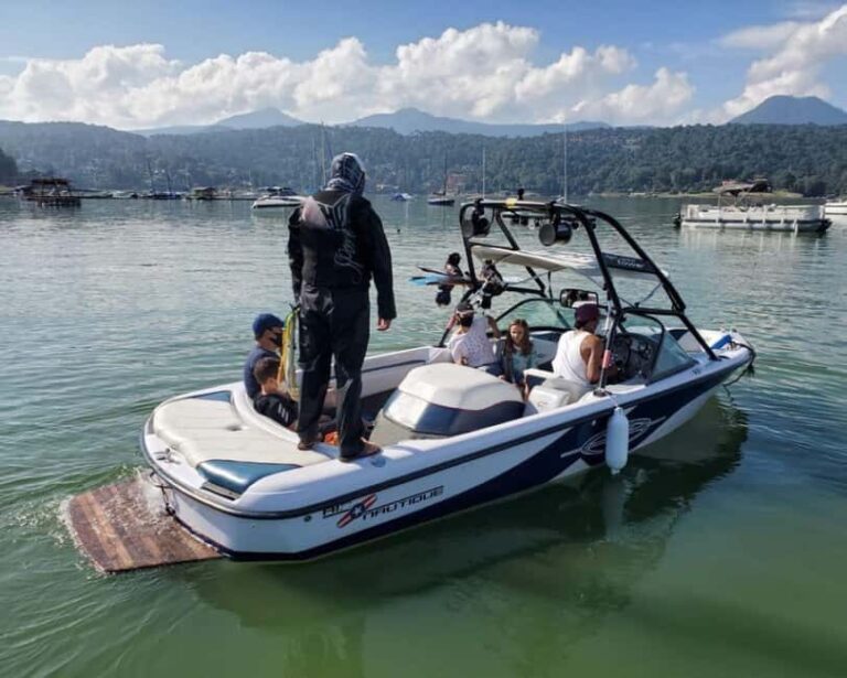 Valle de Bravo: Ski Boat Rentals - The Water Sports in Detail