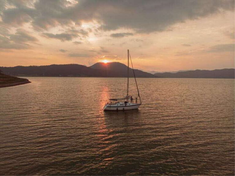 Valle de Bravo: Velero - The Sailing Experience in Detail
