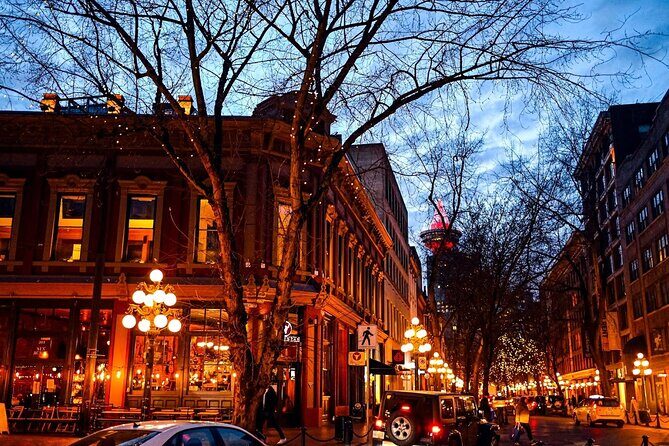 Vancouver Food Tour with 6 Tastings of Sushi, Poutine, Chocolate - FAQs