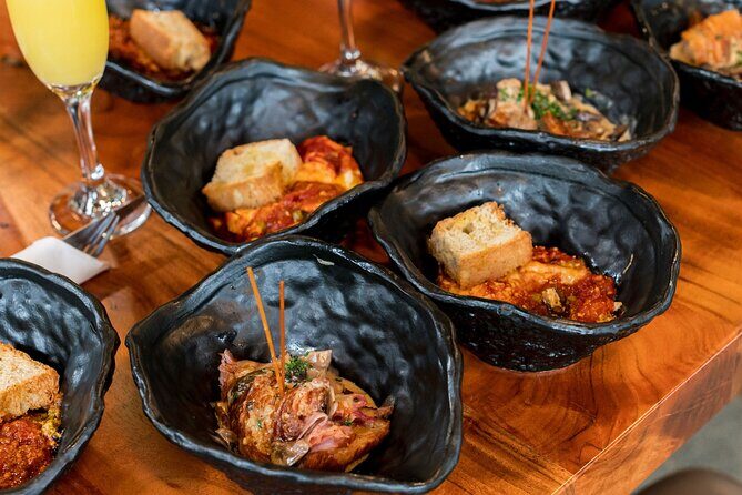 Vancouver Gastown Breakfast Tour with Mimosa and Local Eats - Food, Drinks, and Atmosphere