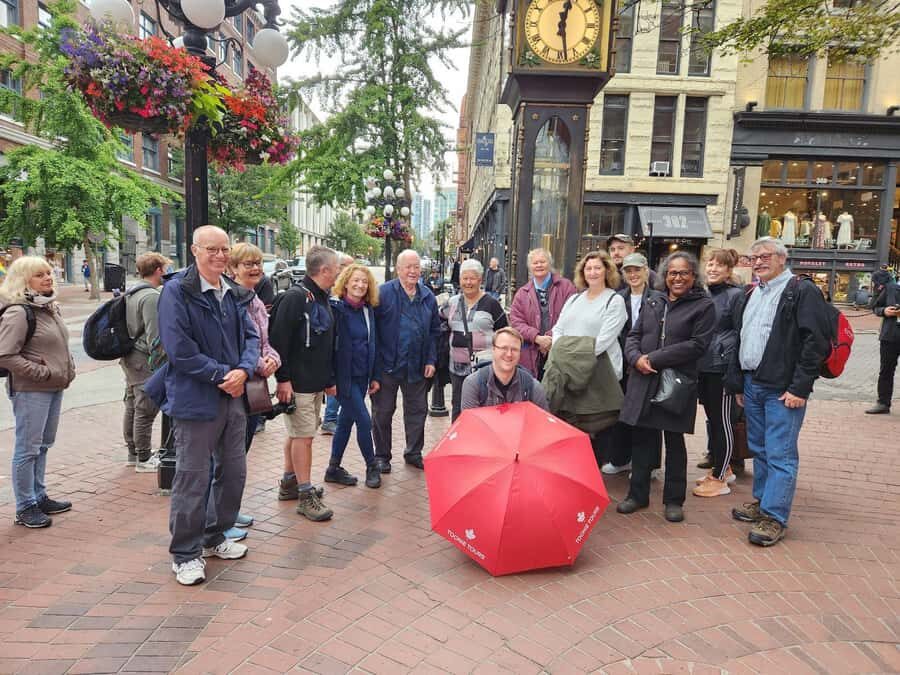 Vancouver: Private Walking Tour of City Highlights | 3-Hour - Architectural Highlights and Urban Stories