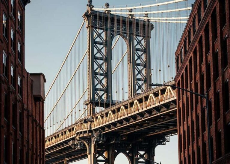 Walking tour of the Brooklyn Bridge and Dumbo - What to Expect from the Tour
