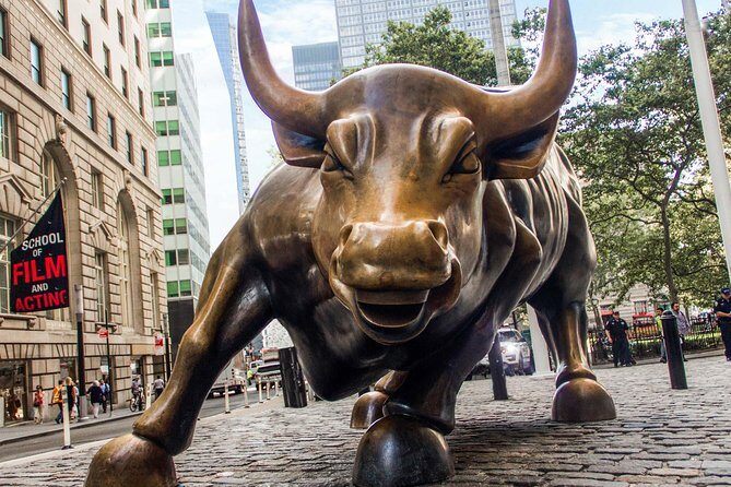 Wall Street Insider Tour with a Finance Professional - The Sum Up