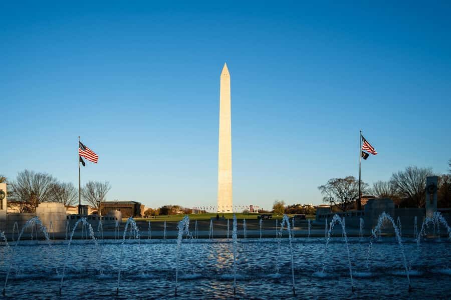 Washington, D.C.: Monuments & Memories History Walking Tour - Unique Highlights: The Hidden Observation Deck