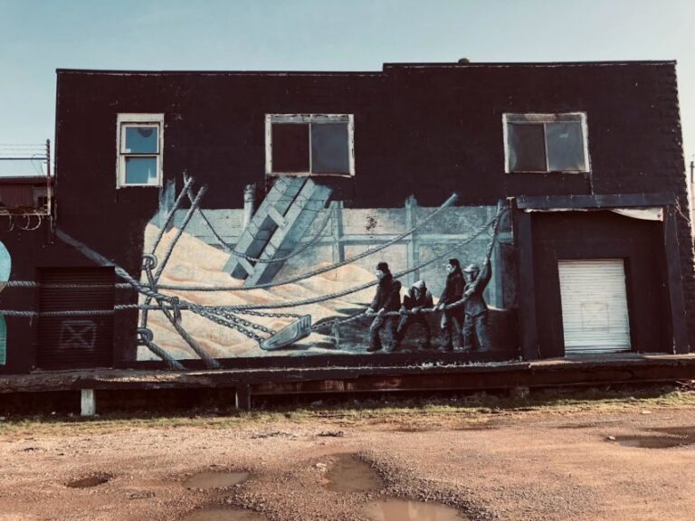 Wing Ride: The Hidden History of Chicken Wings Bike Tour - Who Should Consider This Tour?