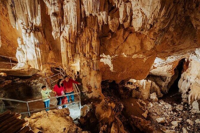 Wombeyan Caves: Fig Tree Cave Tour - The Experience Itself