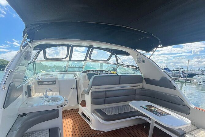 Yacht rental in Cancun - Who Will Love This Experience?