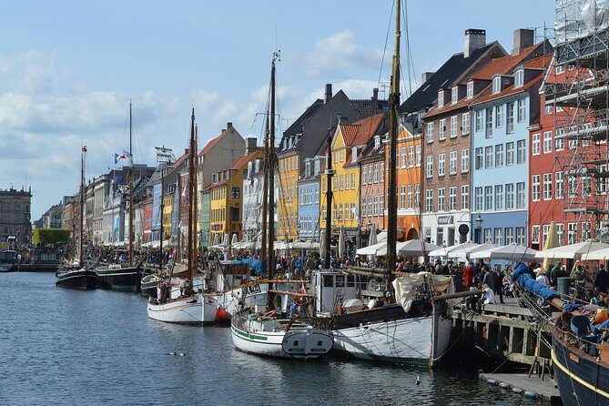 3h walking tour, small group max 10 people Copenhagen - Nyhavn: The Colorful Heart Everyone Expects (and More)