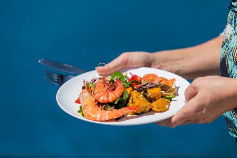 Airlie Beach: Adults-Only Whitehaven Beach Sailing Tour - Who Is This Tour Best Suited For?