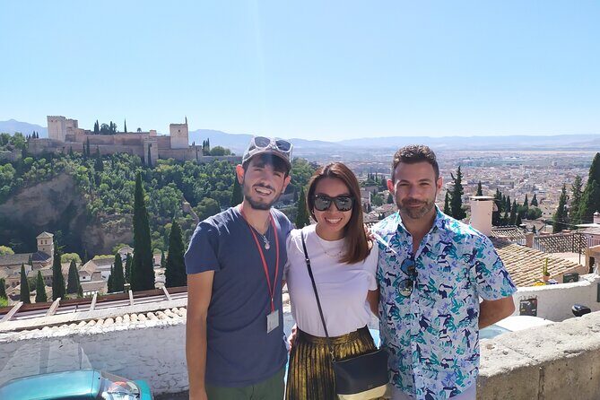 Alhambra with Nazaries Palaces Private Tour - The Quality of Guides: Where This Tour Really Shines