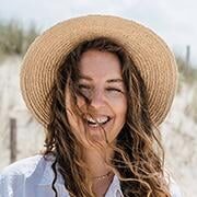 Amsterdam: Classic Saloon Boat Cruise with Cheese & Wine - One Hour of Amsterdam: Just Enough Time to Feel Oriented