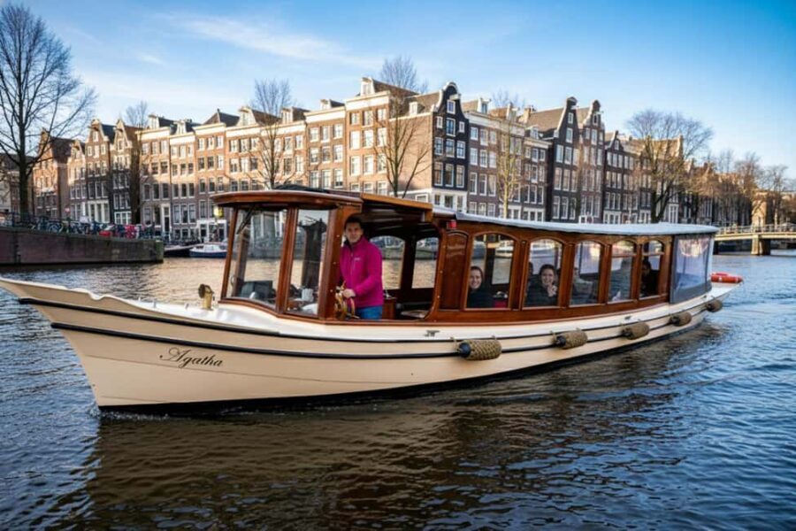 Amsterdam: 90 min Cruise with Local Guide & Unlimited Drinks - Meeting Points That Change by Option (So Double-Check)