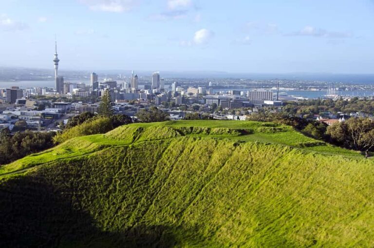 Auckland Scenic Half-Day City Sightseeing Tour - Exploring the Highlights