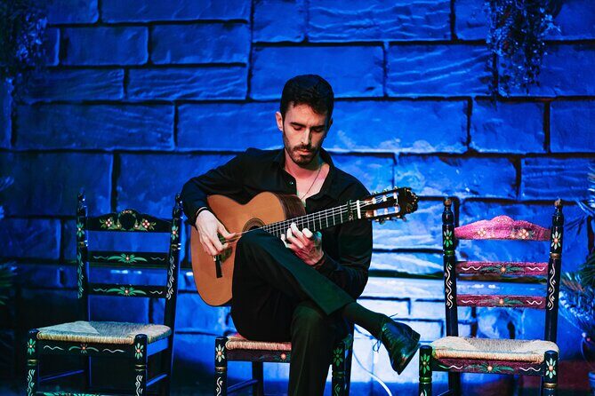 Baraka Triana. Flamenco show with drink - The One-Hour Format: What Your Time Actually Buys You