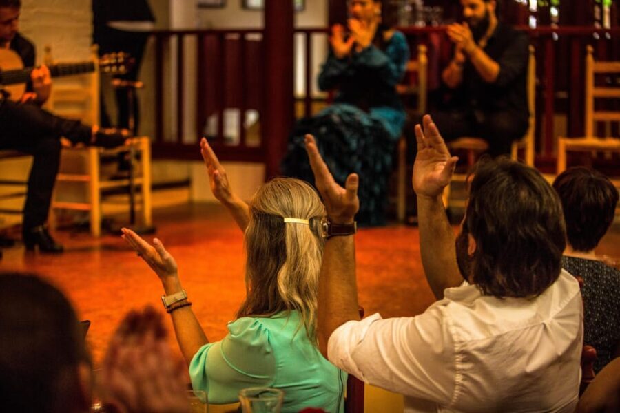 Barcelona: Flamenco Show with Dinner at Tablao de Carmen - The schedule: choose your slot and plan your arrival