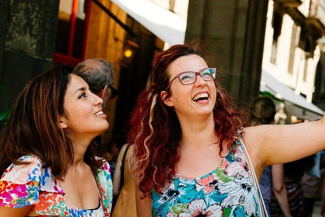 Barcelona Highlights & Hidden Gems Private Tour - Meeting Point: Passatge de la Banca, 7 (Ciutat Vella)