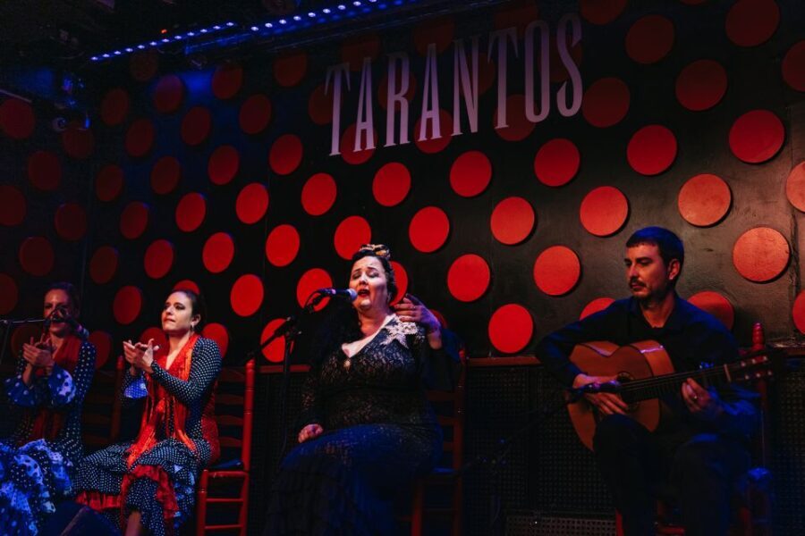 Barcelona: Tapas and Flamenco Experience - Where to meet near Las Ramblas: Travellers Nest Bar on Boqueria