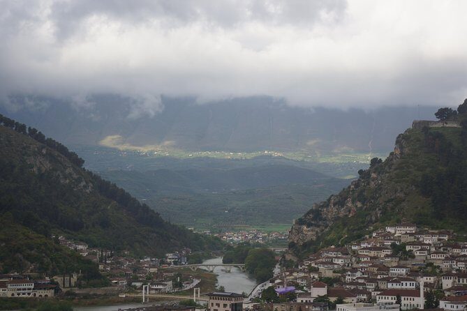 Berat city UNESCO tour, the Castle & Belshi lake- From Tirana - The Guides: Your Actual Connection to the Experience