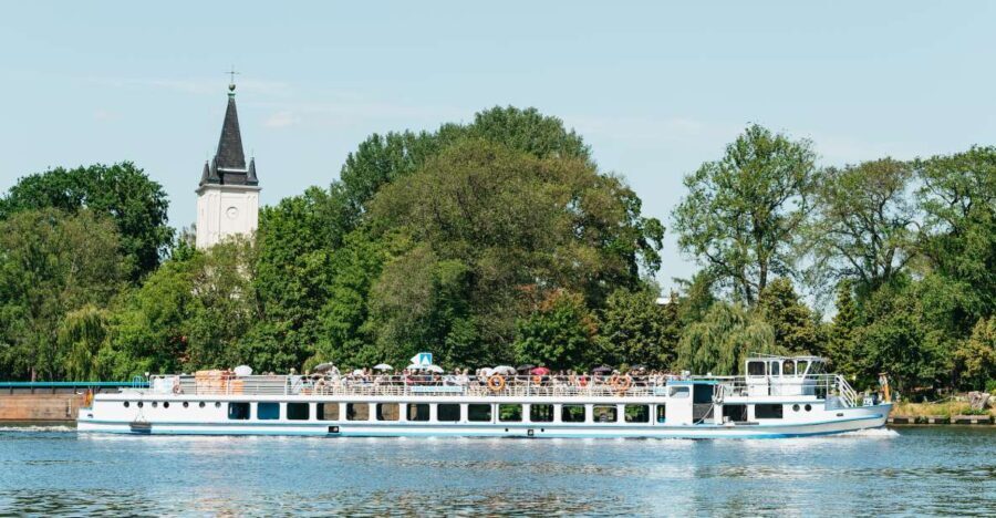 Berlin: Spree Boat Tour to Müggelsee - Getting There: Finding Treptower Park Dock Without Stress