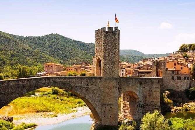 Besalu & 3 Medieval Towns Small Group Tour with Hotel Pick-Up - Santa Pau: Where Youll Want to Linger