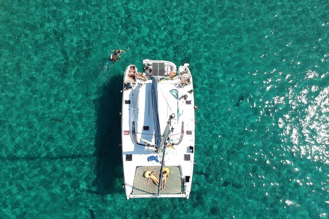 Best of Milos and Poliegos Catamaran snorkelling Cruise with BBQ - The Food and Drinks Situation