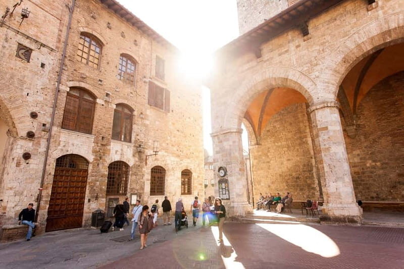 Best of Tuscany: San Gimignano, Siena, Pisa Small Group - Starting in Florence right by the Duomo: meeting point and first moments