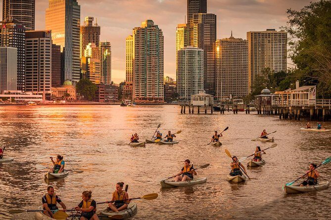 Brisbane City Twilight Kayak - The Experience and Group Dynamics