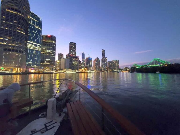 Brisbane: Sunset City Lights Cruise 5.30pm or 6pm *seasonal - Who Is This Cruise Best For?