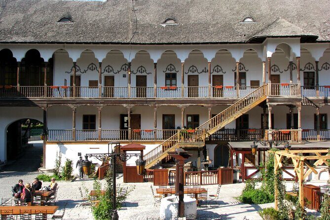 Bucharest Highlights Walking Tour - Who Should Book This Tour