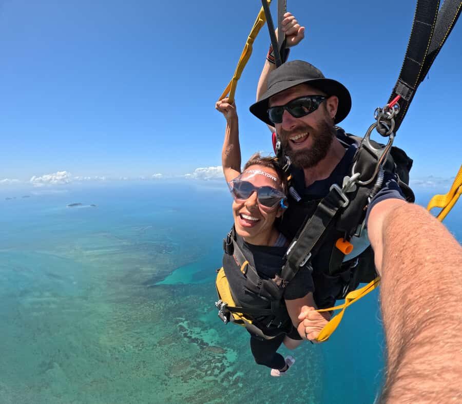 Cairns: Tandem Skydive - The Practical Side: Logistics & Tips
